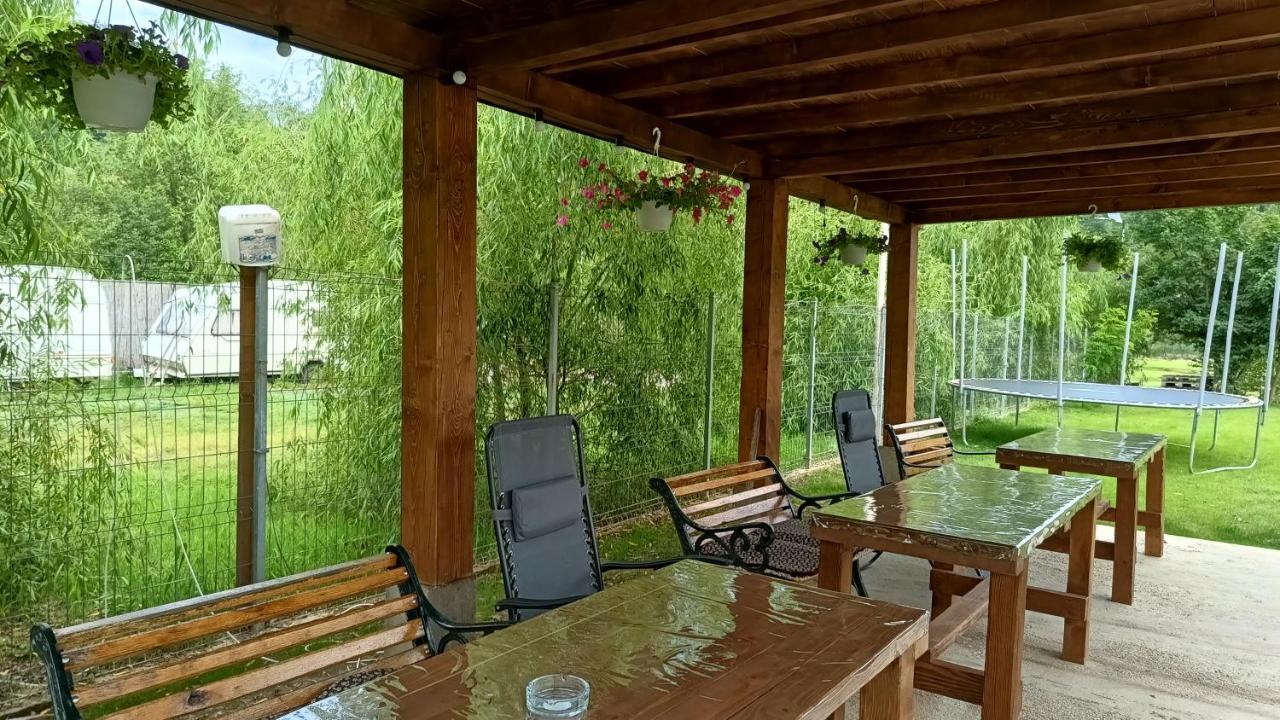 Appartement Casa Colt De Rai à Ogradina Extérieur photo