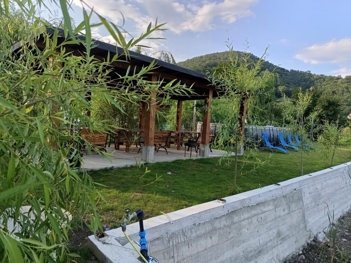 Appartement Casa Colt De Rai à Ogradina Extérieur photo