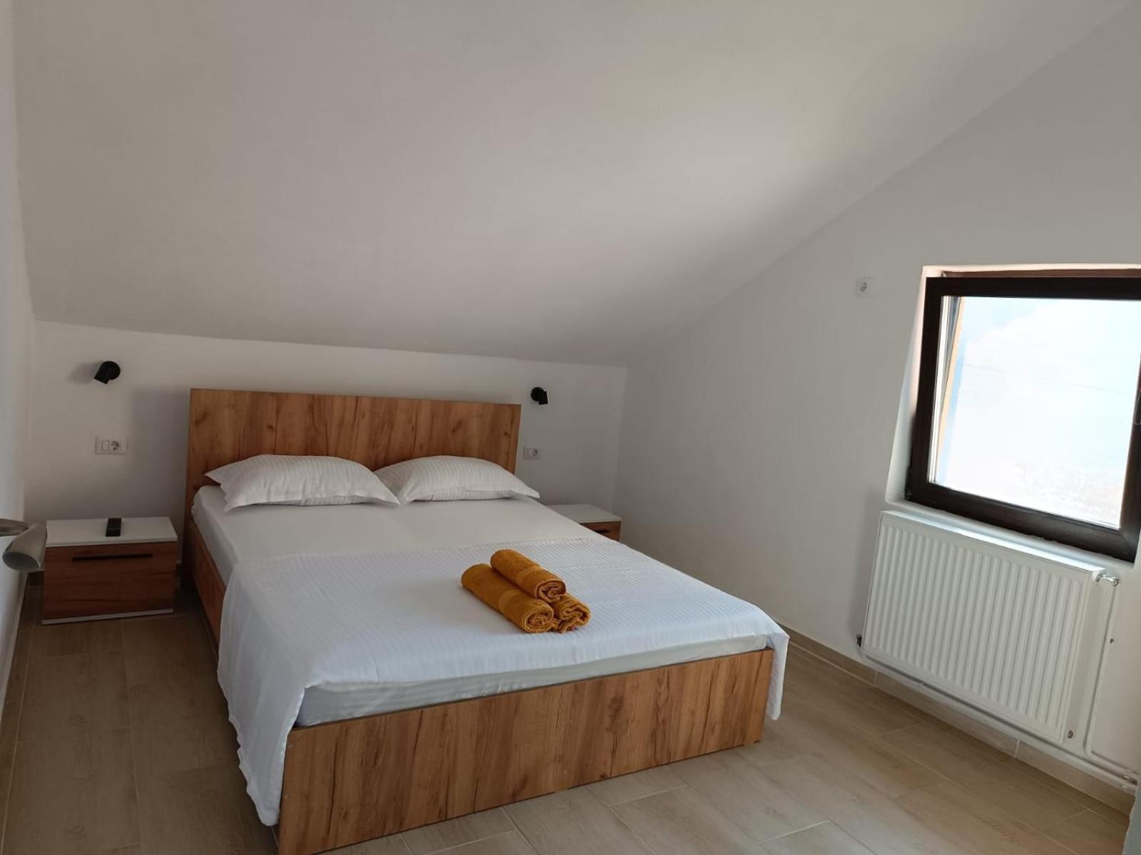 Appartement Casa Colt De Rai à Ogradina Chambre photo